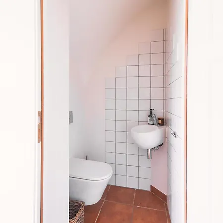 House With Privat Pool Daire